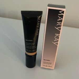 Brand new, Mary Kay cc cream  sun cream broad spectrum spf 15.